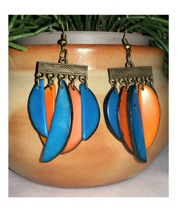 Boucles d'oreilles en graines de tagua bleu et orange